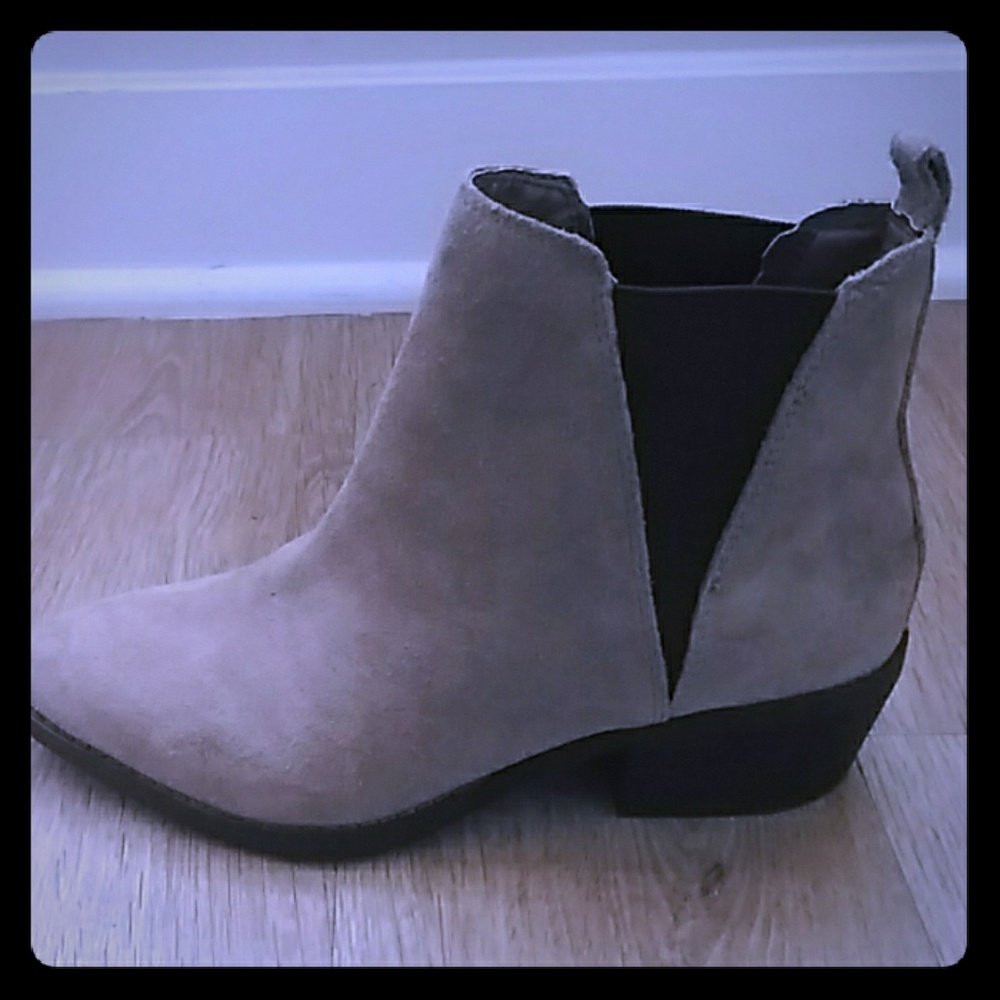 White Mountain women's Genuine leather boots